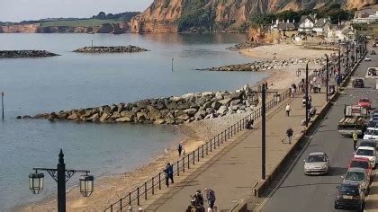 This live Camsecure web cam from Swanage looks all around the bay and beaches either on a pre-programmed pattern or sometimes under manual watch keeper control. . Sidmouth webcam esplanade